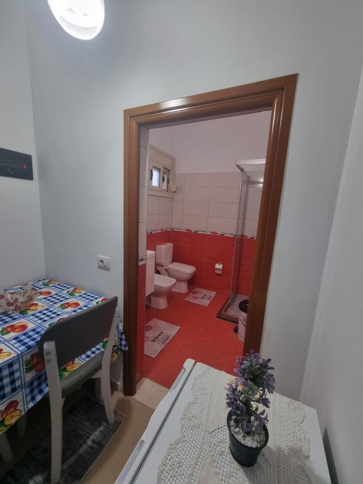 Vila Megi-Rent Room Vlorë Exterior foto