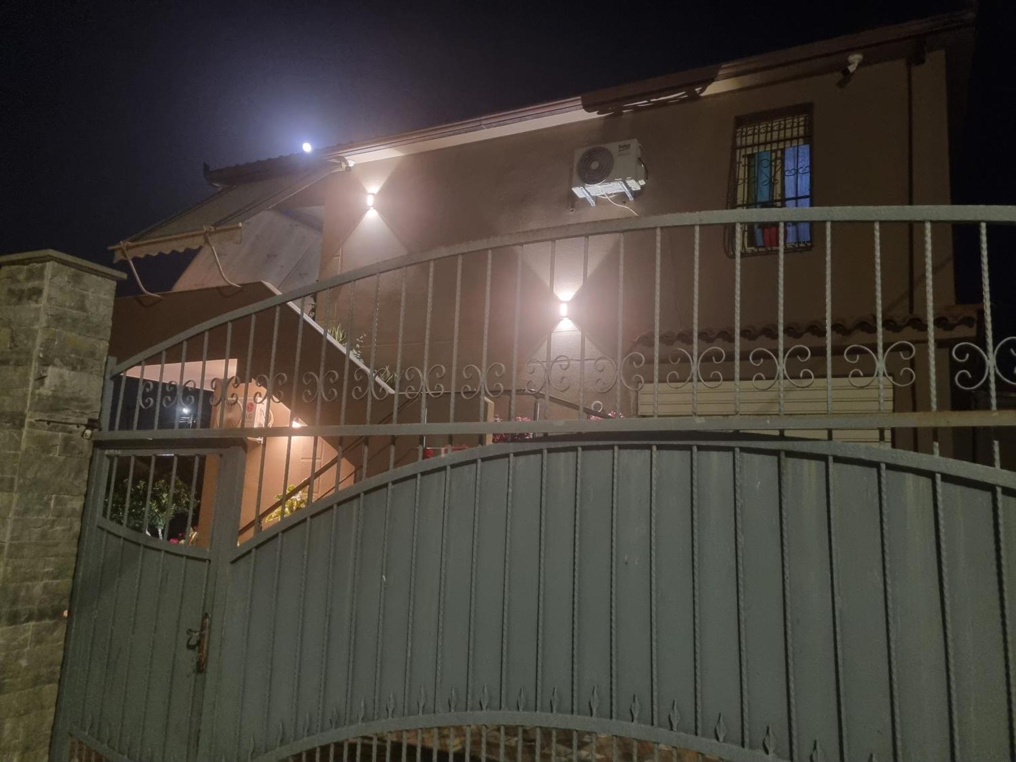 Vila Megi-Rent Room Vlorë Exterior foto
