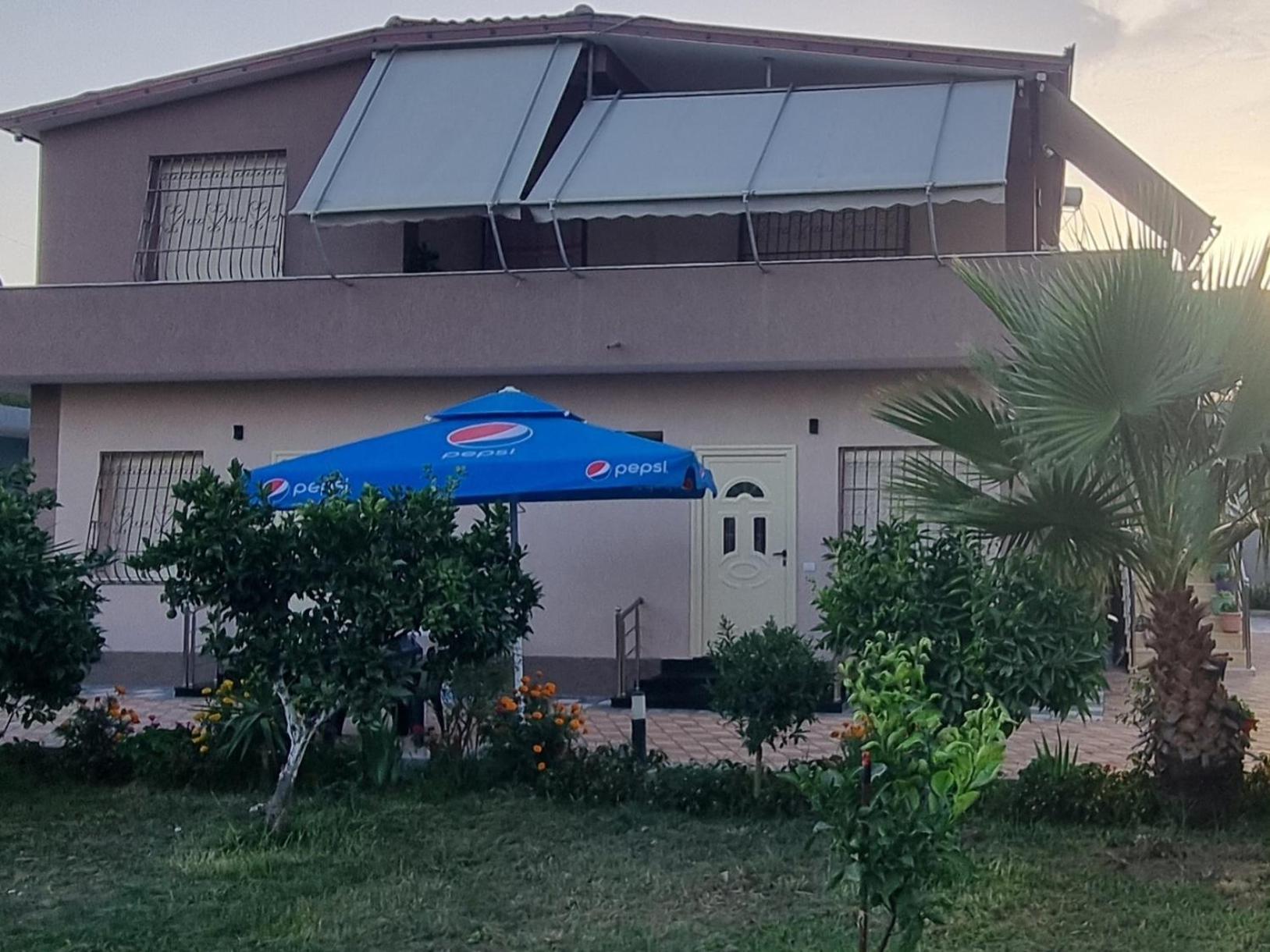 Vila Megi-Rent Room Vlorë Exterior foto
